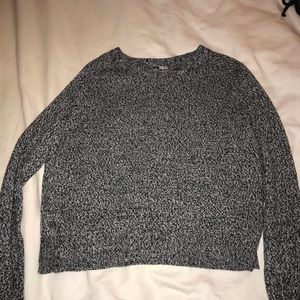 H&M basic black and white sweater